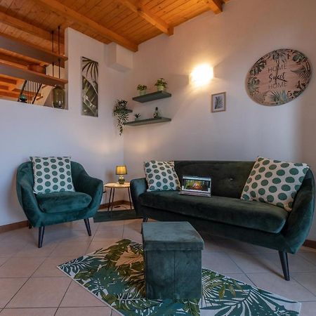 Happy Guest Apartments - Lake & Green Oasis Riva di Solto Bagian luar foto